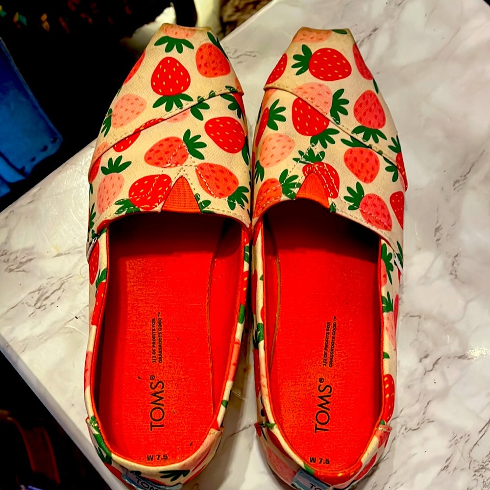 Toms size 7.5